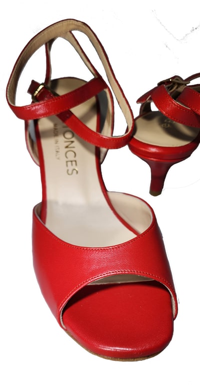 low heel tango shoe. Red leather. 5cm Entonces, jpg 227KB